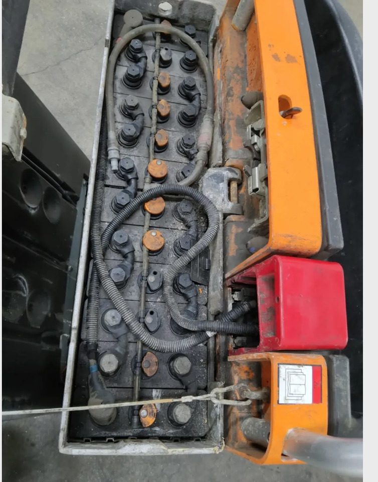 STILL CX-T - Tow tractor: picture 5 STILL CX-T - Tow tractor: picture 5