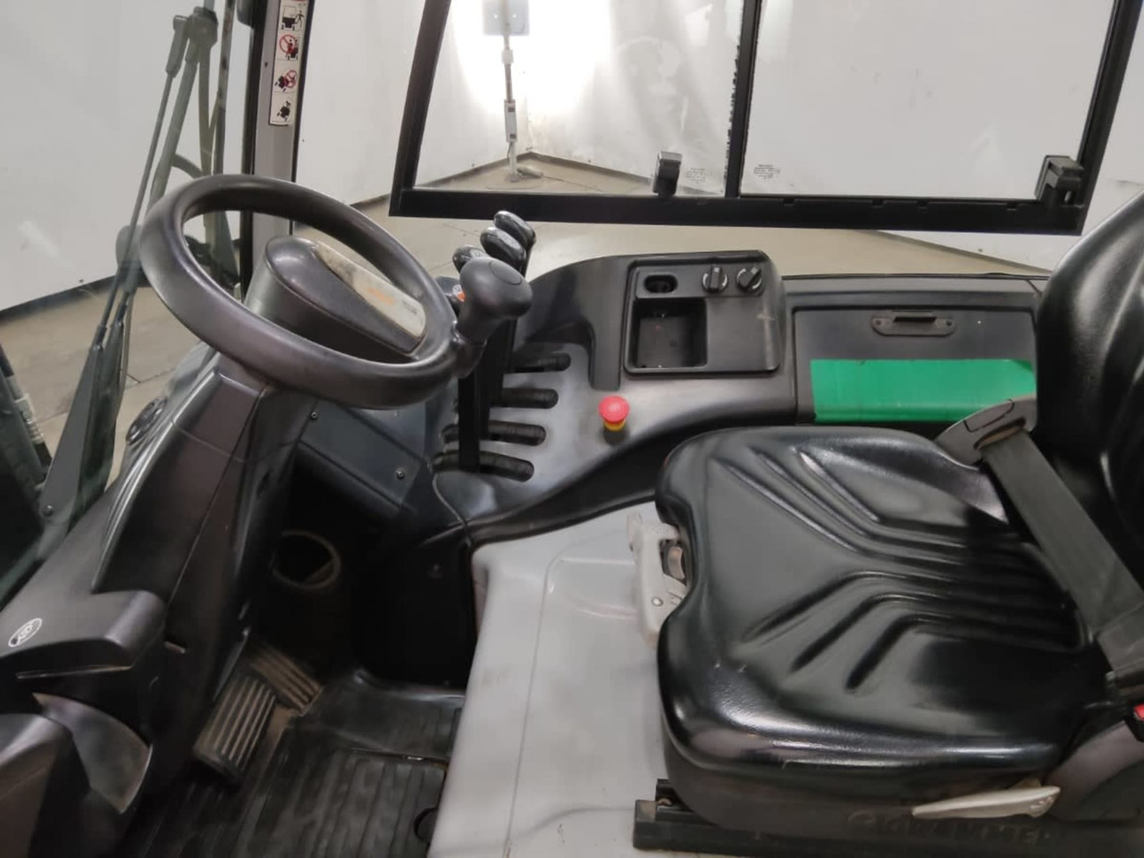 STILL RX60-30 - Electric forklift: picture 4 STILL RX60-30 - Electric forklift: picture 4