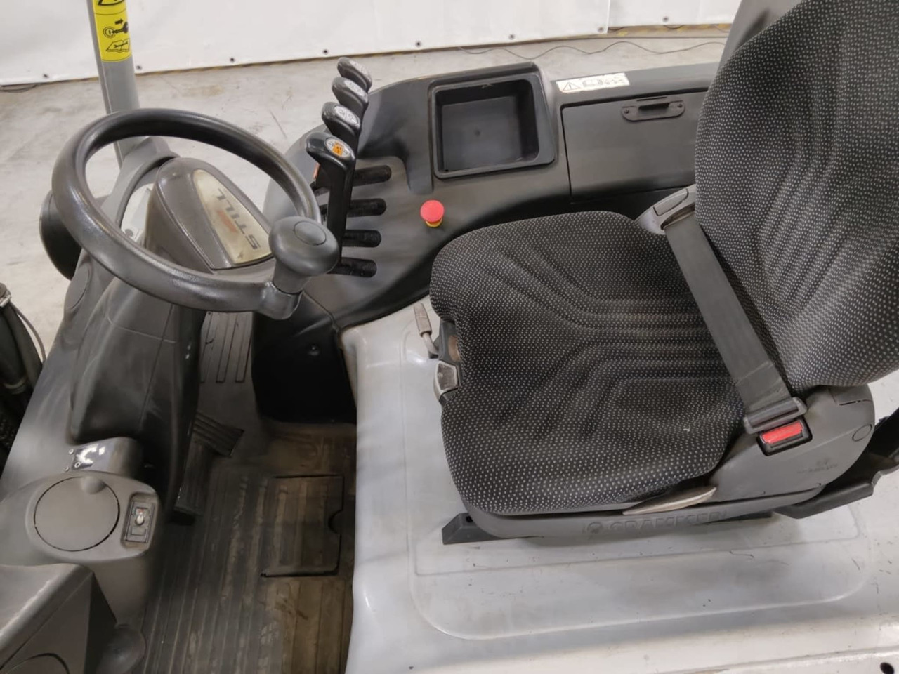 STILL RX60-30 - Electric forklift: picture 3 STILL RX60-30 - Electric forklift: picture 3