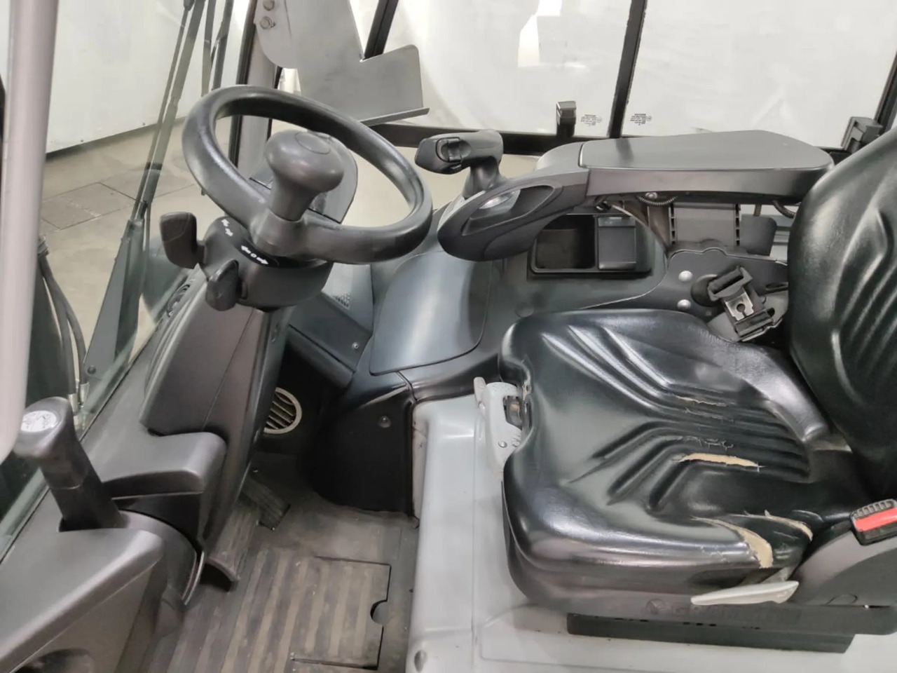 STILL RX60-50 - Electric forklift: picture 3 STILL RX60-50 - Electric forklift: picture 3