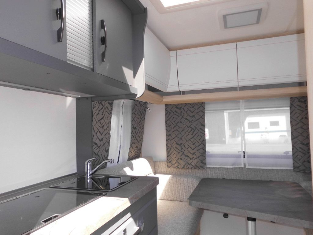 Hobby De Luxe 400 SFe 2025 1500kg. Hobby De Luxe 400 SFe 2025 1500kg. - Caravan: picture 1 Hobby De Luxe 400 SFe 2025 1500kg. Hobby De Luxe 400 SFe 2025 1500kg. - Caravan: picture 1