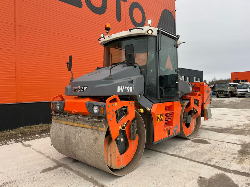 Hamm DV+ 90i VO-S Sand spreader BSWA 1700 - Roller: picture 2 Hamm DV+ 90i VO-S Sand spreader BSWA 1700 - Roller: picture 2