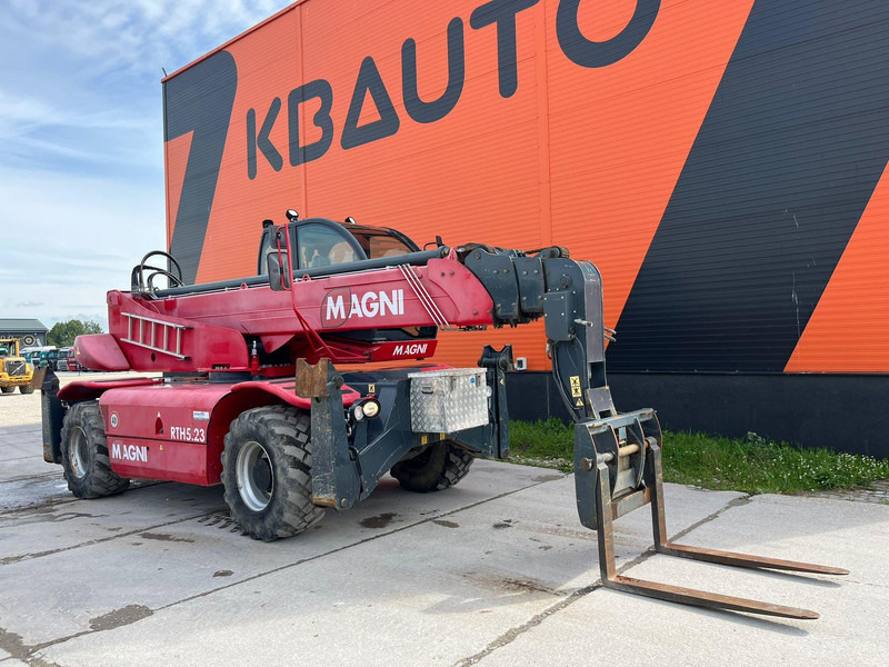 MAGNI RTH 5.23 FORKS / BUCKET / BASKET / WINCH / BOOM - Telescopic handler: picture 4 MAGNI RTH 5.23 FORKS / BUCKET / BASKET / WINCH / BOOM - Telescopic handler: picture 4