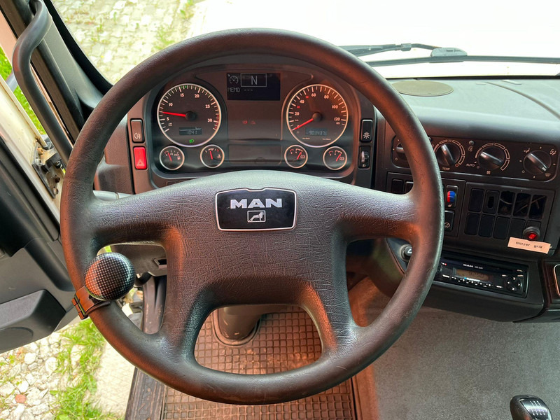 Dropside/ Flatbed truck, Crane truck MAN TGL 8.180 4x2 PK 4200 YEAR 2013 / PLATFORM L=3710 mm: picture 17 Dropside/ Flatbed truck, Crane truck MAN TGL 8.180 4x2 PK 4200 YEAR 2013 / PLATFORM L=3710 mm: picture 17