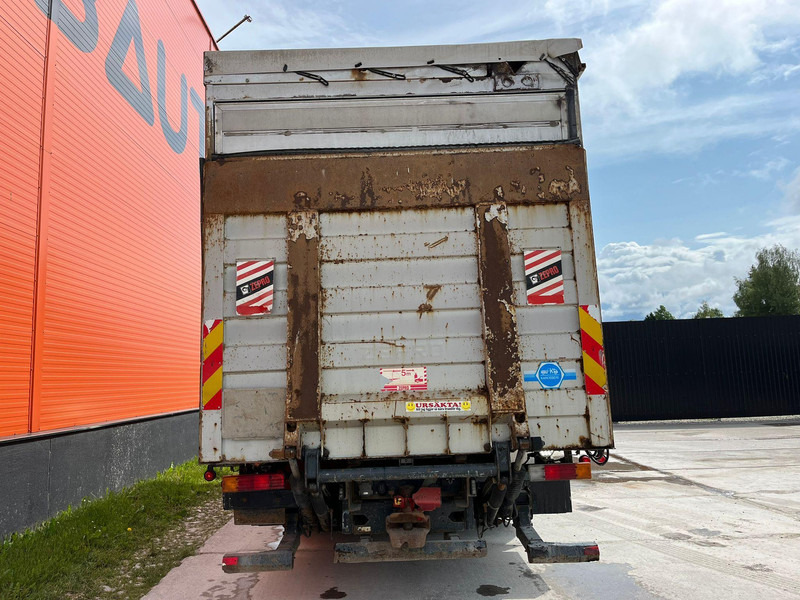 Dropside/ Flatbed truck, Crane truck Mercedes-Benz Actros 2536 6x2*4 PK18002 / BOX L=6965 mm: picture 6