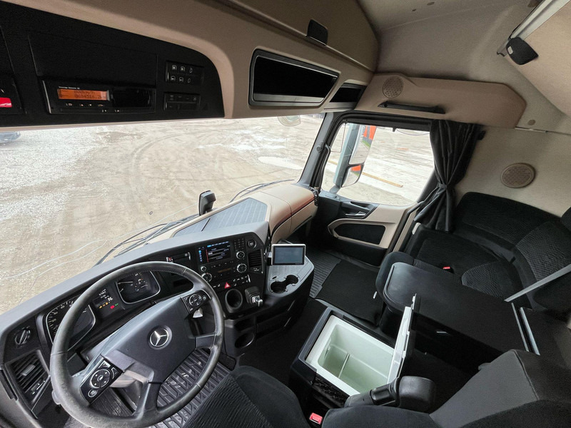 Cab chassis truck Mercedes-Benz Actros 2545 6x2*4 FOR SALE AS CHASSIS / CHASSIS L=7400 mm: picture 18