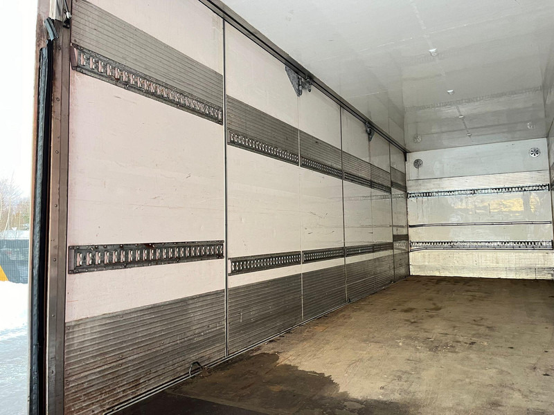 Box truck Mercedes-Benz Antos 1830 4x2 EURO 6 ! / BOX L=7593 mm: picture 13 Box truck Mercedes-Benz Antos 1830 4x2 EURO 6 ! / BOX L=7593 mm: picture 13