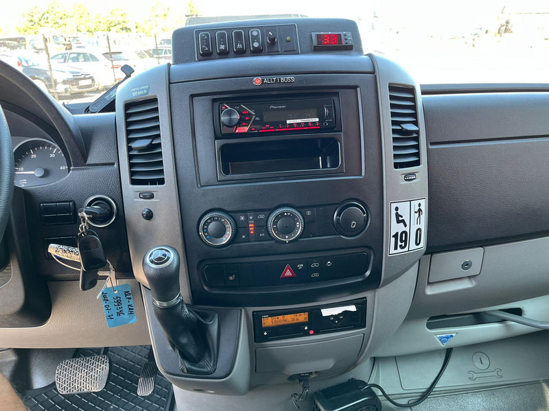 Minibus, Passenger van Mercedes-Benz Sprinter 516 CDI 19 + 1 SEATS: picture 12