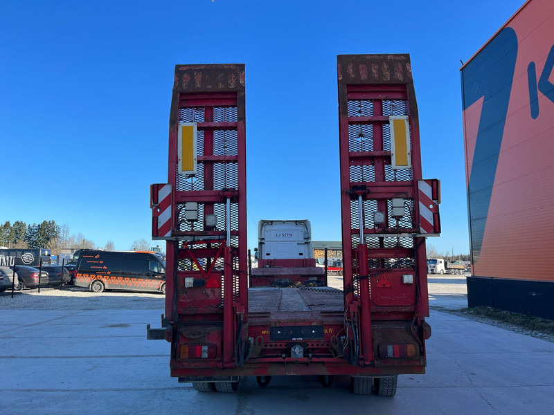 Nooteboom MCO-58-04V PLATFORM 9900 mm + 6100 + 6400 mm EXTENDABLE / LOADING HEIGHT 860 mm / ALL STEERED AXLES - Low loader semi-trailer: picture 5 Nooteboom MCO-58-04V PLATFORM 9900 mm + 6100 + 6400 mm EXTENDABLE / LOADING HEIGHT 860 mm / ALL STEERED AXLES - Low loader semi-trailer: picture 5