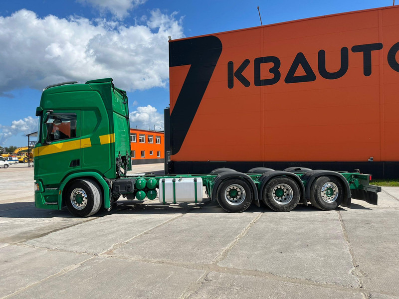 Cab chassis truck Scania R500 8x4*4 9 TON FRONT AXLE / PTO / RETARDER / CHASSIS L=7420 mm: picture 9