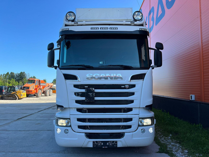 Scania R520 6x2 FOR SALE AS CHASSIS / ADR / RETARDER / CHASSIS L=6900 mm - Cab chassis truck: picture 2 Scania R520 6x2 FOR SALE AS CHASSIS / ADR / RETARDER / CHASSIS L=6900 mm - Cab chassis truck: picture 2