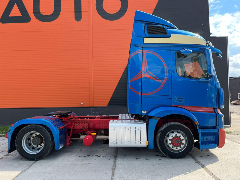 Mercedes-Benz Actros 1845 4x2 - Tractor unit: picture 5 Mercedes-Benz Actros 1845 4x2 - Tractor unit: picture 5
