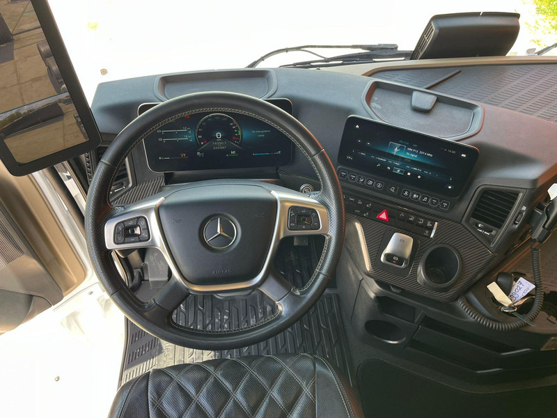 Tractor unit Mercedes-Benz Actros 2563 6x2 BIG SPACE / RETARDER: picture 15 Tractor unit Mercedes-Benz Actros 2563 6x2 BIG SPACE / RETARDER: picture 15