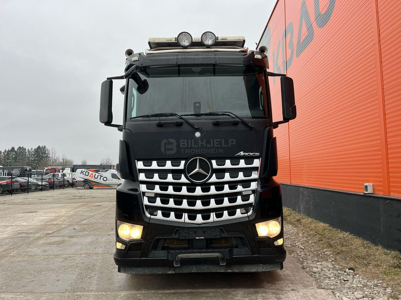 Mercedes-Benz Arocs 3358 6x4 GCW 120 TON ! / HYDRAULICS / RETARDER - Tractor unit: picture 3 Mercedes-Benz Arocs 3358 6x4 GCW 120 TON ! / HYDRAULICS / RETARDER - Tractor unit: picture 3