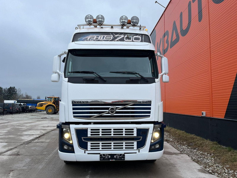 Volvo FH 16 700 6x2 GLOBE XXL ! / ADR / HYDRAULICS / RETARDER - Tractor unit: picture 3 Volvo FH 16 700 6x2 GLOBE XXL ! / ADR / HYDRAULICS / RETARDER - Tractor unit: picture 3