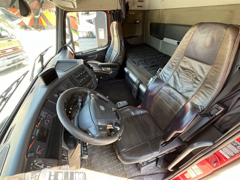 Hook lift truck Volvo FH 16 700 8x4*4 HIAB XR 24 ton / L=5800 mm: picture 20