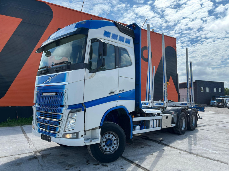 Volvo FH 16 750 6x4 HYDRAULICS - Timber truck, Crane truck: picture 1 Volvo FH 16 750 6x4 HYDRAULICS - Timber truck, Crane truck: picture 1
