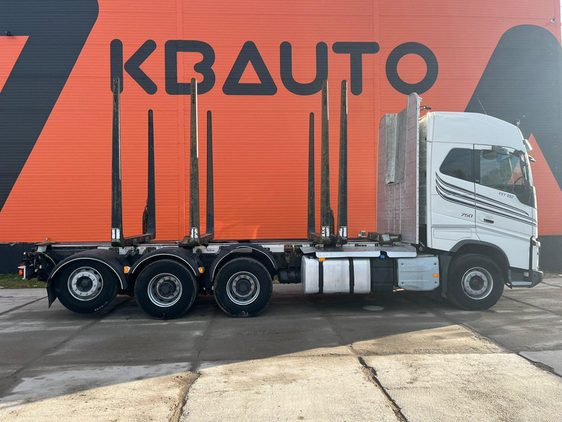 Volvo FH 16 750 8x4*4 CHASSIS L=7113 mm - Timber truck, Crane truck: picture 5 Volvo FH 16 750 8x4*4 CHASSIS L=7113 mm - Timber truck, Crane truck: picture 5