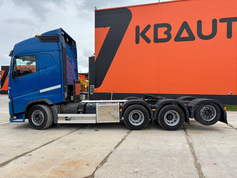 Cab chassis truck Volvo FH 500 8x4*4 FOR SALE AS CHASSIS / GCW 70 ton / PTO / CHASSIS L=6420 mm: picture 8 Cab chassis truck Volvo FH 500 8x4*4 FOR SALE AS CHASSIS / GCW 70 ton / PTO / CHASSIS L=6420 mm: picture 8