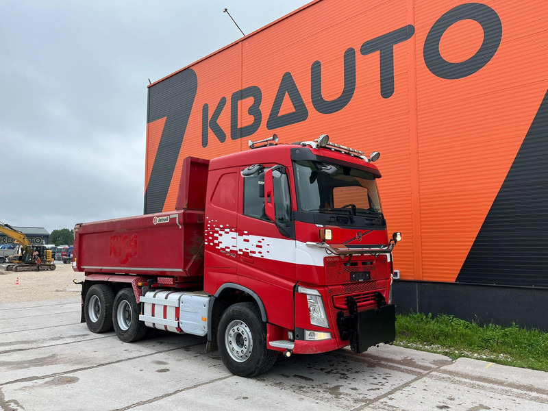 Volvo FH 540 6x4 RETARDER / BIG AXLES / BOX L=4594 mm - Tipper: picture 4 Volvo FH 540 6x4 RETARDER / BIG AXLES / BOX L=4594 mm - Tipper: picture 4