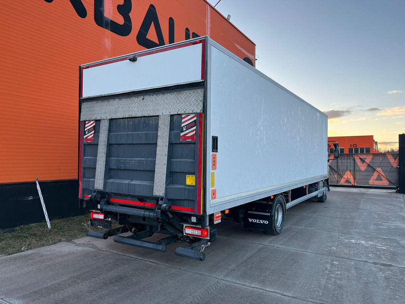 Volvo FL 210 4x2 BOX L=8764 - Box truck: picture 5 Volvo FL 210 4x2 BOX L=8764 - Box truck: picture 5