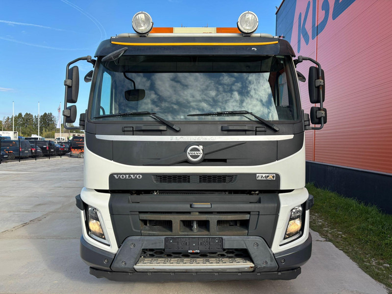 Volvo FMX 500 8x4 PUMI 24-3 - 24 m - 2303 hours / 7 m3 / FULL STEEL - Concrete pump truck: picture 3 Volvo FMX 500 8x4 PUMI 24-3 - 24 m - 2303 hours / 7 m3 / FULL STEEL - Concrete pump truck: picture 3