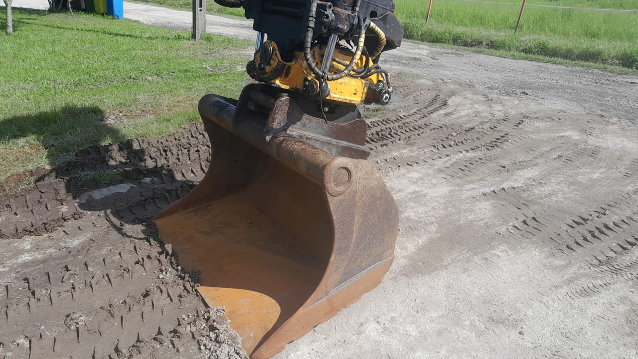 Wheel excavator KOMATSU PW 140-7: picture 5