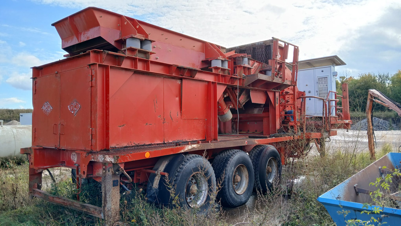 O&K 100x125 - Impact crusher: picture 3 O&K 100x125 - Impact crusher: picture 3