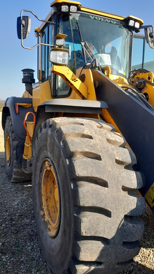 VOLVO L120H - Wheel loader: picture 4 VOLVO L120H - Wheel loader: picture 4