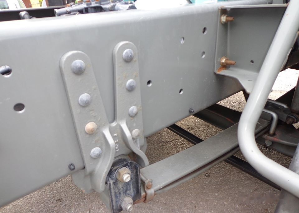 Cab chassis truck Volvo FL 19.250: picture 13