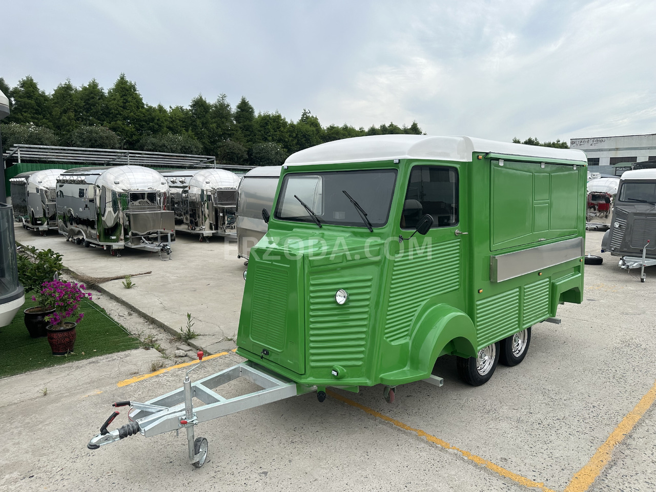 ERZODA ERZODA Catering Trailer | Food Truck | Concession trailer | Food Trailers - Vending trailer: picture 1 ERZODA ERZODA Catering Trailer | Food Truck | Concession trailer | Food Trailers - Vending trailer: picture 1