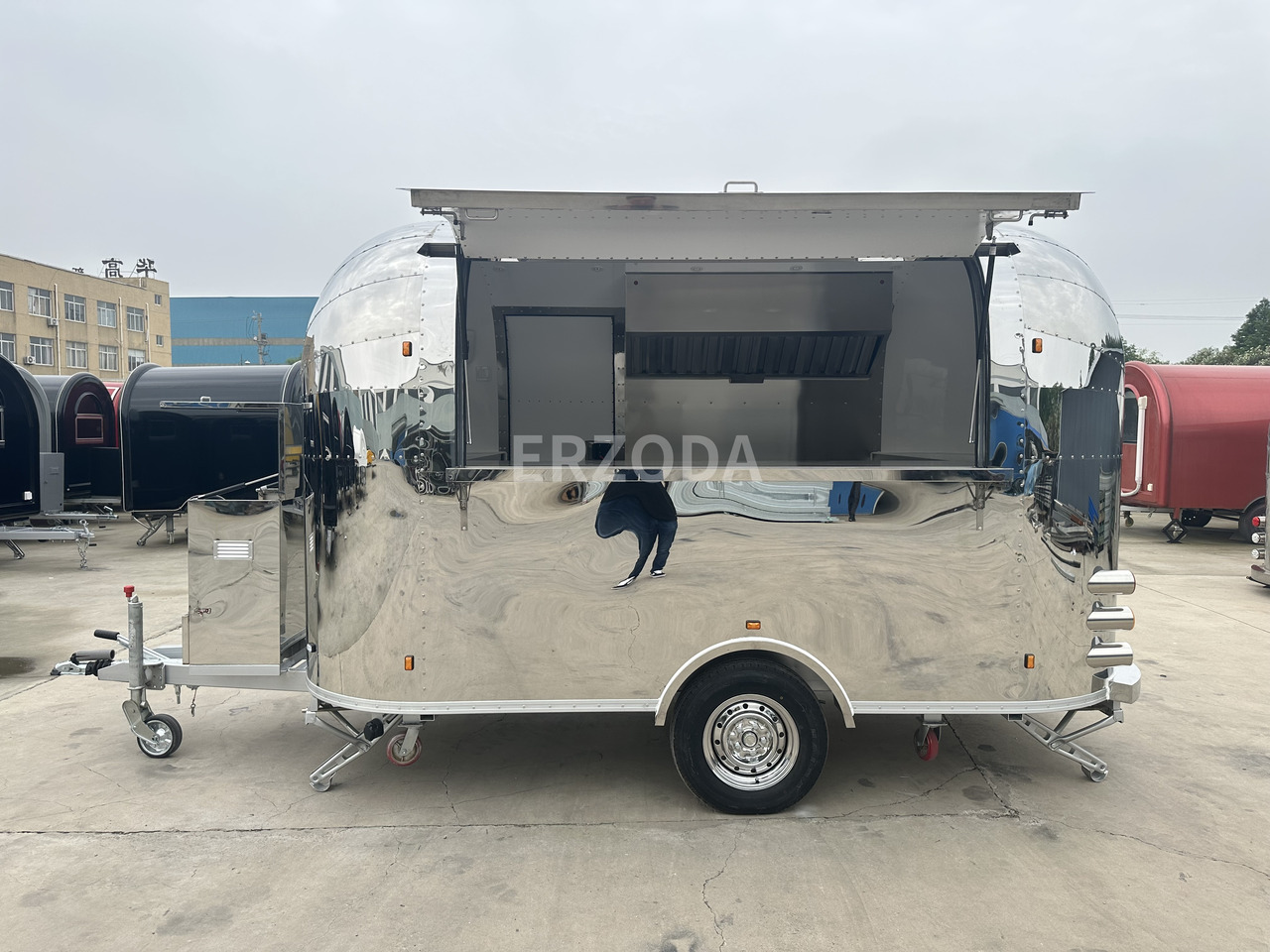 ERZODA food trailer/food truck/hamburger trailer - Vending trailer: picture 1 ERZODA food trailer/food truck/hamburger trailer - Vending trailer: picture 1