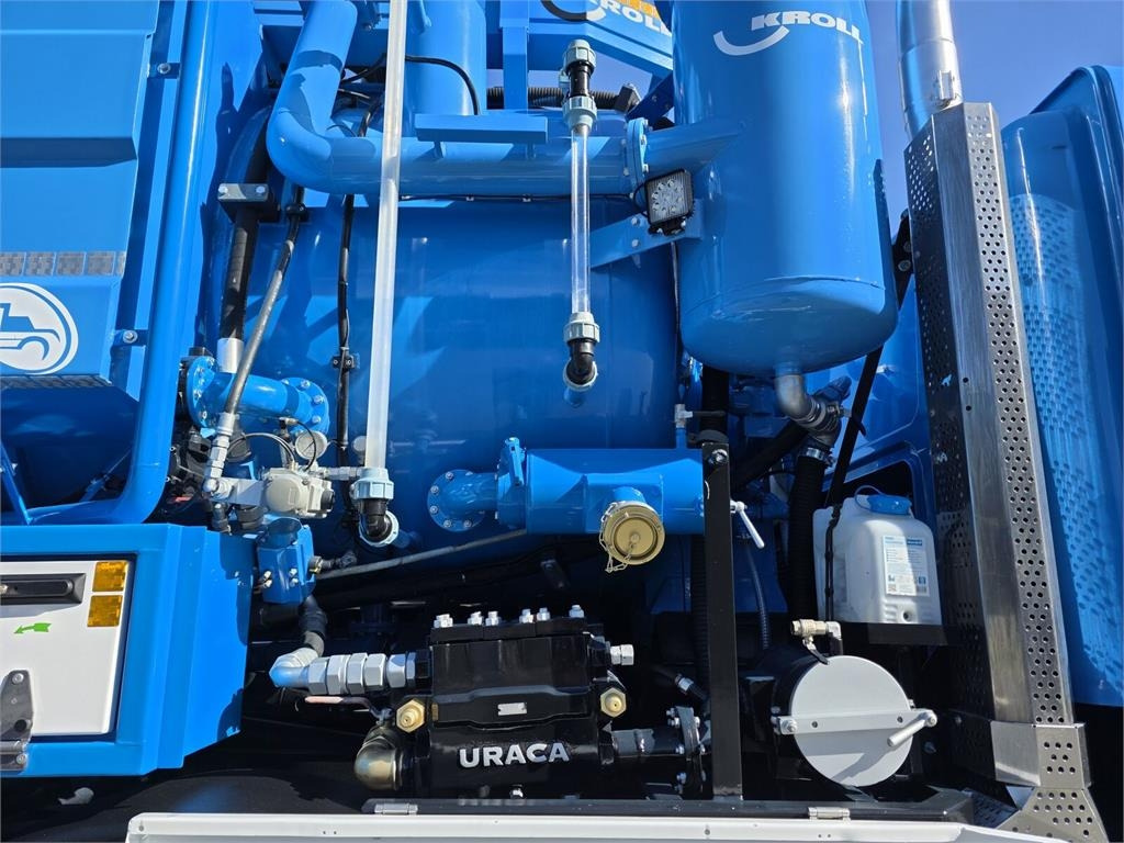 Vacuum truck DAF WUKO KROLL 2 x URACA KOMBI FOR SEWER CLEANING: picture 28