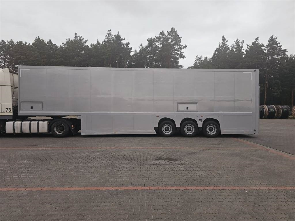 Langendorf DOUBLE LOADING FOR MOTOR COSMETICS Flexliner Inloa - Refrigerator semi-trailer: picture 3 Langendorf DOUBLE LOADING FOR MOTOR COSMETICS Flexliner Inloa - Refrigerator semi-trailer: picture 3