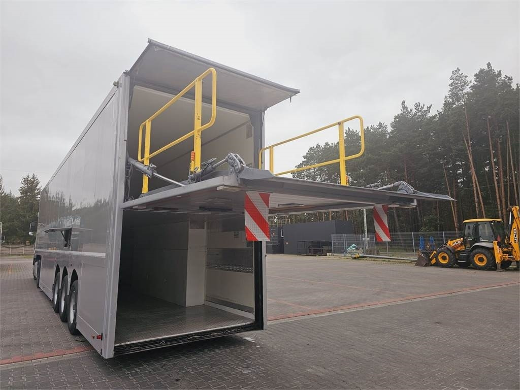 Langendorf DOUBLE LOADING FOR MOTOR COSMETICS Flexliner Inloa - Refrigerator semi-trailer: picture 1 Langendorf DOUBLE LOADING FOR MOTOR COSMETICS Flexliner Inloa - Refrigerator semi-trailer: picture 1
