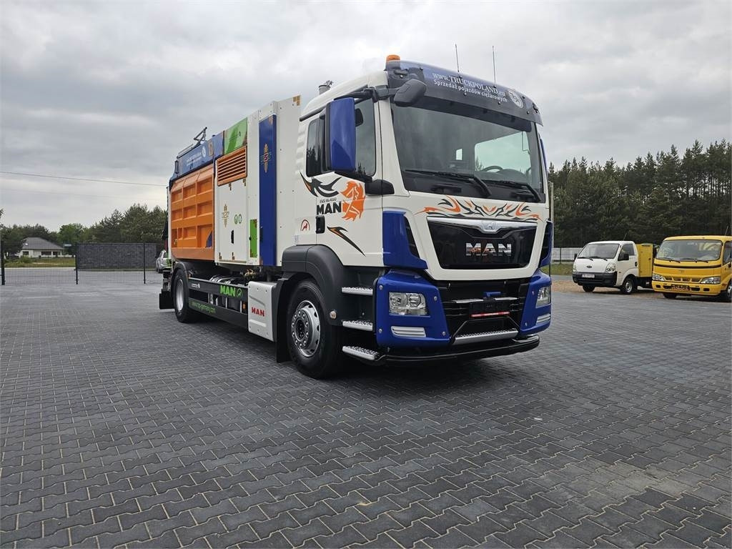 MAN RSP ESE 18/4-KM Saugbagger vacuum cleaner excavato - Vacuum truck: picture 2 MAN RSP ESE 18/4-KM Saugbagger vacuum cleaner excavato - Vacuum truck: picture 2