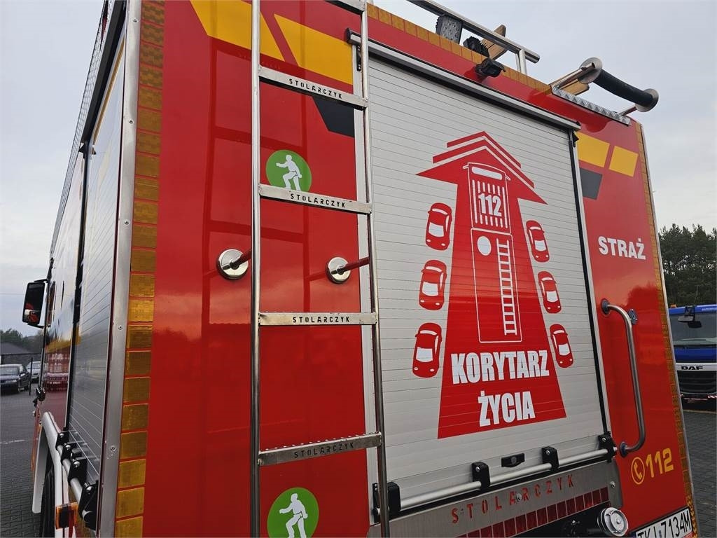 Fire truck MAN TGS 26.440 6x6 9500 l water + 950 foam Stolarczyk: picture 17