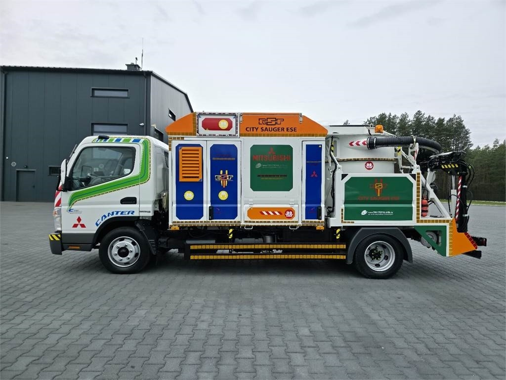 Mitsubishi CANTER RSP odkurzacz koparka ssąca Saugbagger CITY  - Municipal/ Special vehicle: picture 4 Mitsubishi CANTER RSP odkurzacz koparka ssąca Saugbagger CITY  - Municipal/ Special vehicle: picture 4