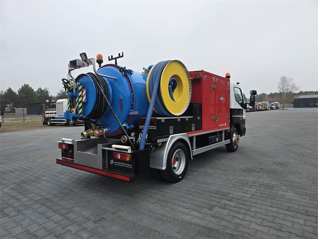 Mitsubishi RIONED COMBI WUKO FOR CLEANING SEWAGE - Municipal/ Special vehicle: picture 1 Mitsubishi RIONED COMBI WUKO FOR CLEANING SEWAGE - Municipal/ Special vehicle: picture 1