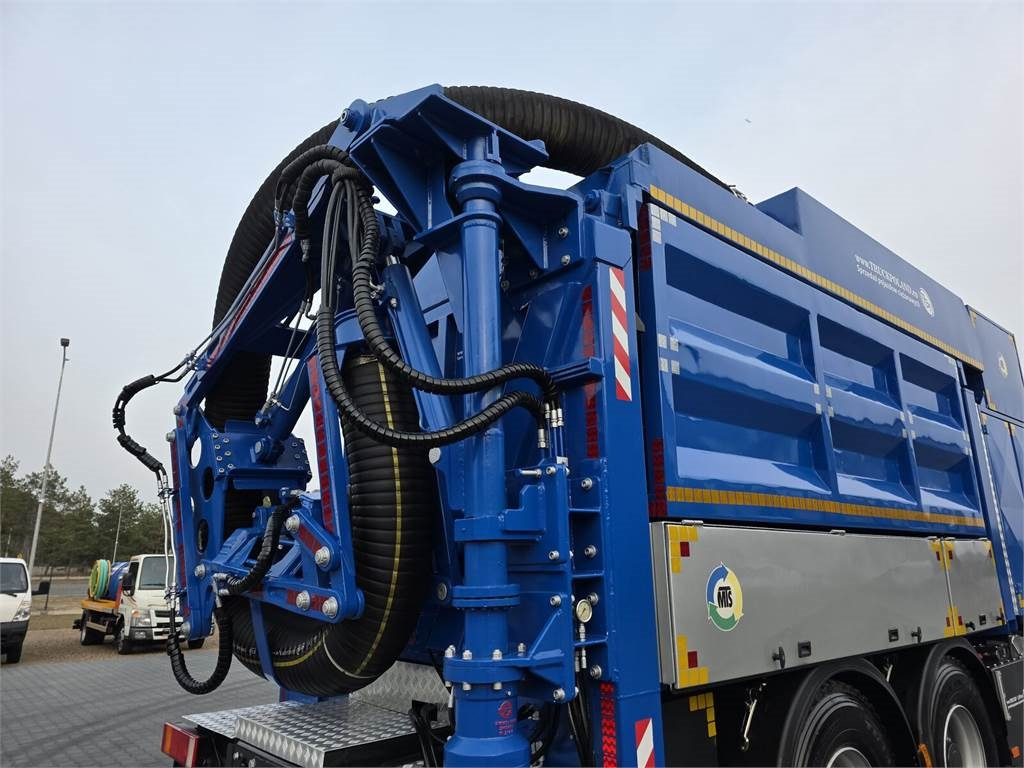 Vacuum truck Renault MTS DINO 3 Saugbagger vacuum cleaner excavator suc: picture 17 Vacuum truck Renault MTS DINO 3 Saugbagger vacuum cleaner excavator suc: picture 17