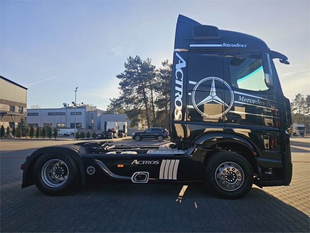 Mercedes-Benz ACTROS 1843  - Tractor unit: picture 5 Mercedes-Benz ACTROS 1843  - Tractor unit: picture 5