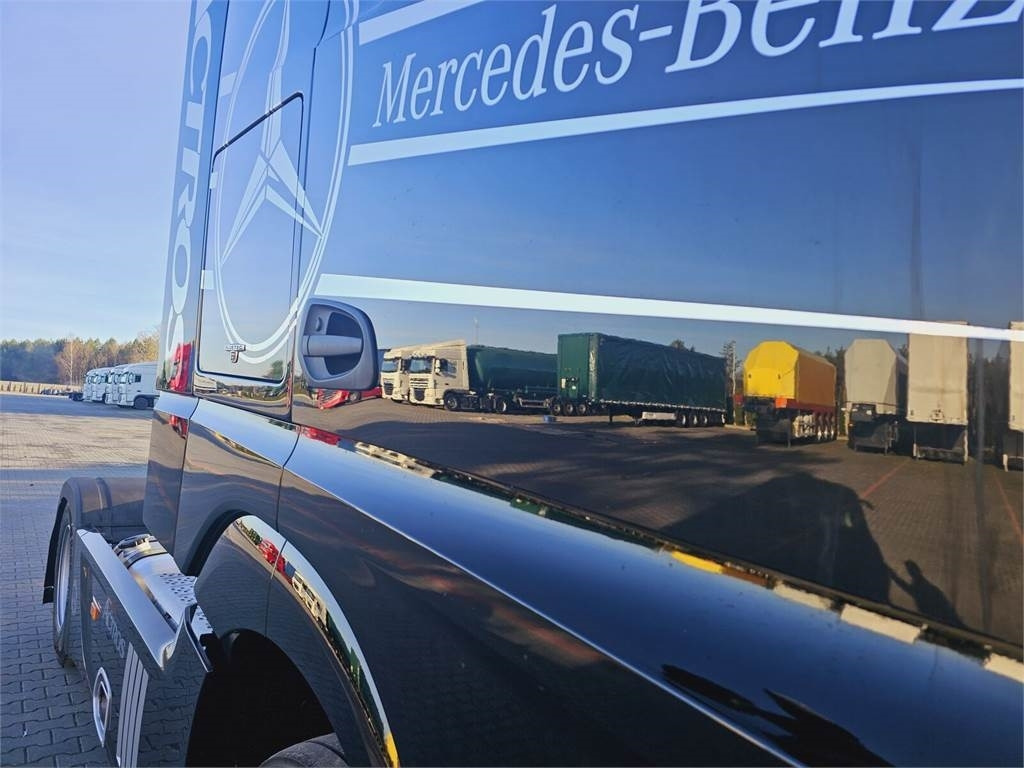 Tractor unit Mercedes-Benz ACTROS 1843: picture 7