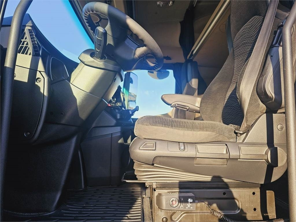 Tractor unit Mercedes-Benz ACTROS 1843: picture 21