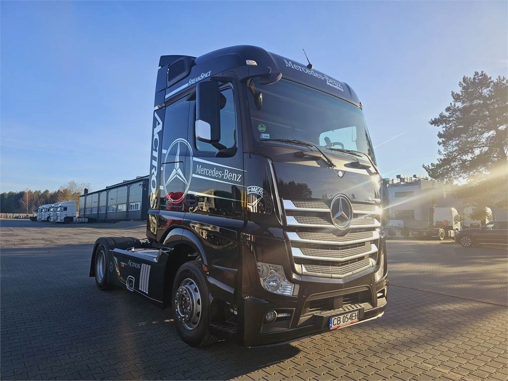 Tractor unit Mercedes-Benz ACTROS 1843: picture 6