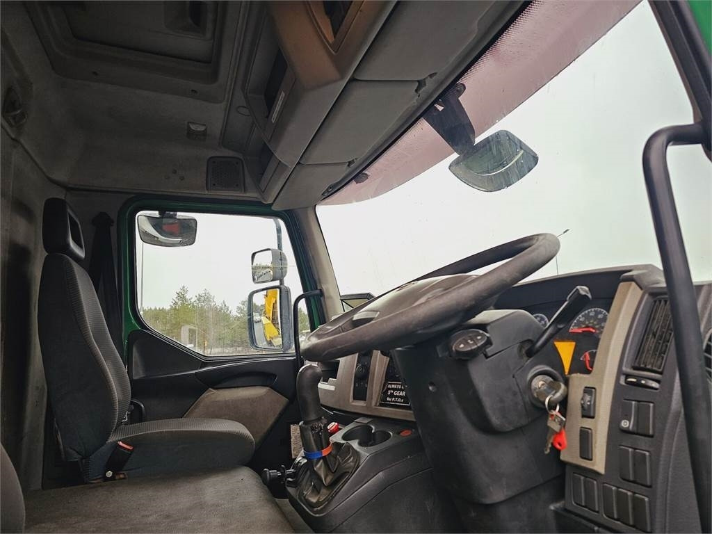 Vacuum truck Volvo FULLER TANKERS 2008 WUKO for collecting liquid was: picture 27