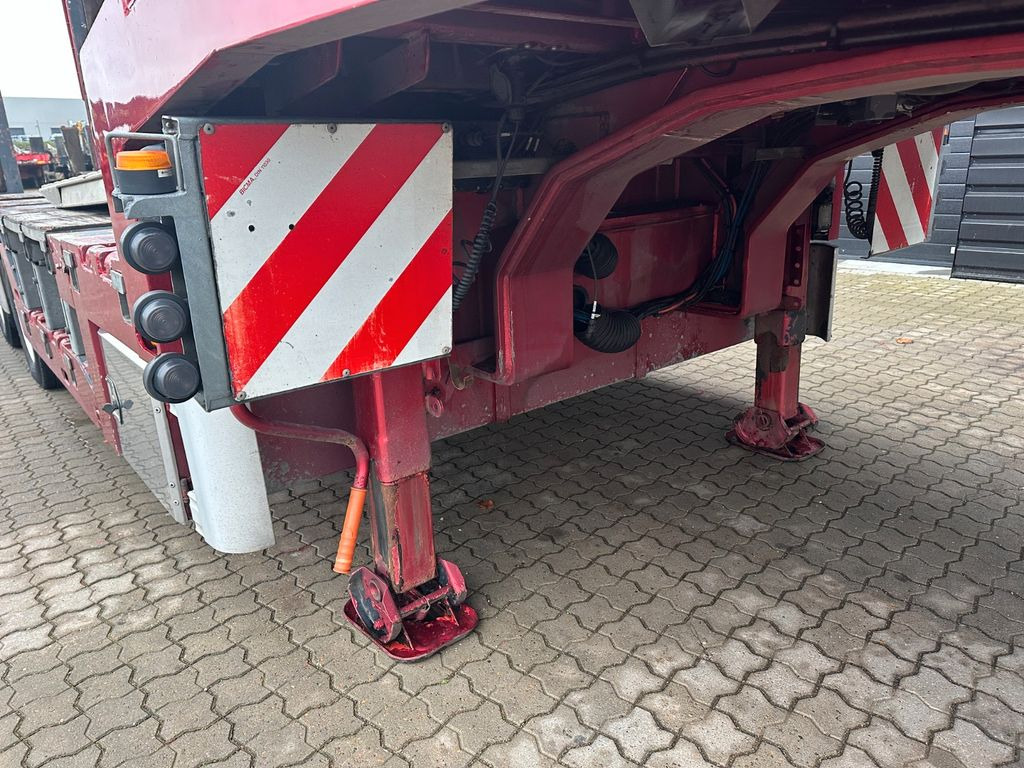 Emtech AMT 4 achs tieflader / radmulden / zwangslenkung Emtech AMT 4 achs tieflader / radmulden / zwangslenkung - Low loader semi-trailer: picture 3 Emtech AMT 4 achs tieflader / radmulden / zwangslenkung Emtech AMT 4 achs tieflader / radmulden / zwangslenkung - Low loader semi-trailer: picture 3