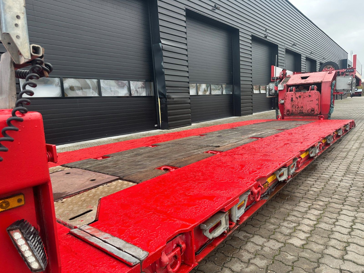 Faymonville 3 achs Tiefbett 300 mm Faymonville Megamax 3 achs Tiefbett 300 mm - Low loader semi-trailer: picture 4 Faymonville 3 achs Tiefbett 300 mm Faymonville Megamax 3 achs Tiefbett 300 mm - Low loader semi-trailer: picture 4