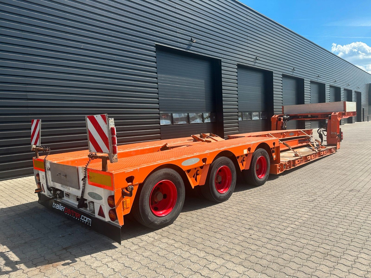 Faymonville 3 achs tiefbett / Verlängerungsträger - Low loader semi-trailer: picture 2 Faymonville 3 achs tiefbett / Verlängerungsträger - Low loader semi-trailer: picture 2