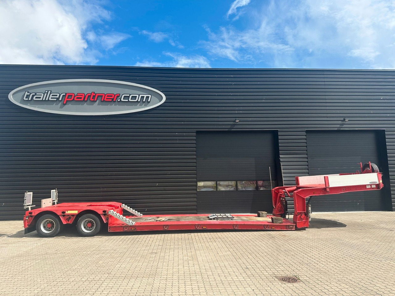 Faymonville Megamax 2 achs. tiefbett - Low loader semi-trailer: picture 1 Faymonville Megamax 2 achs. tiefbett - Low loader semi-trailer: picture 1