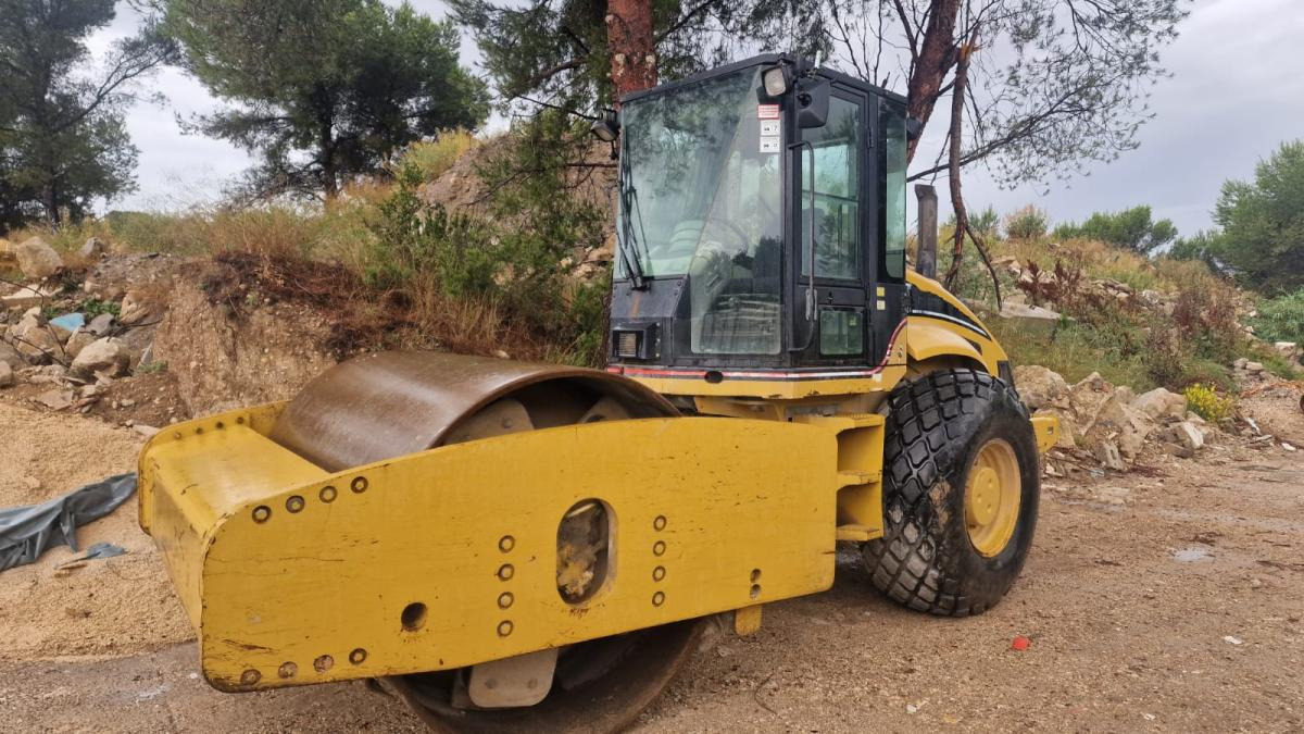 Caterpillar CS663E - Compactor: picture 2 Caterpillar CS663E - Compactor: picture 2
